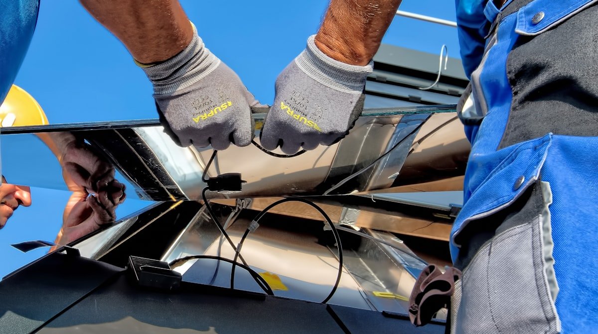 Rooftop solar installation